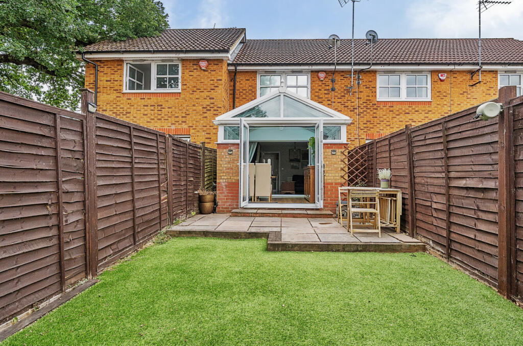 1327775-4-6879803...