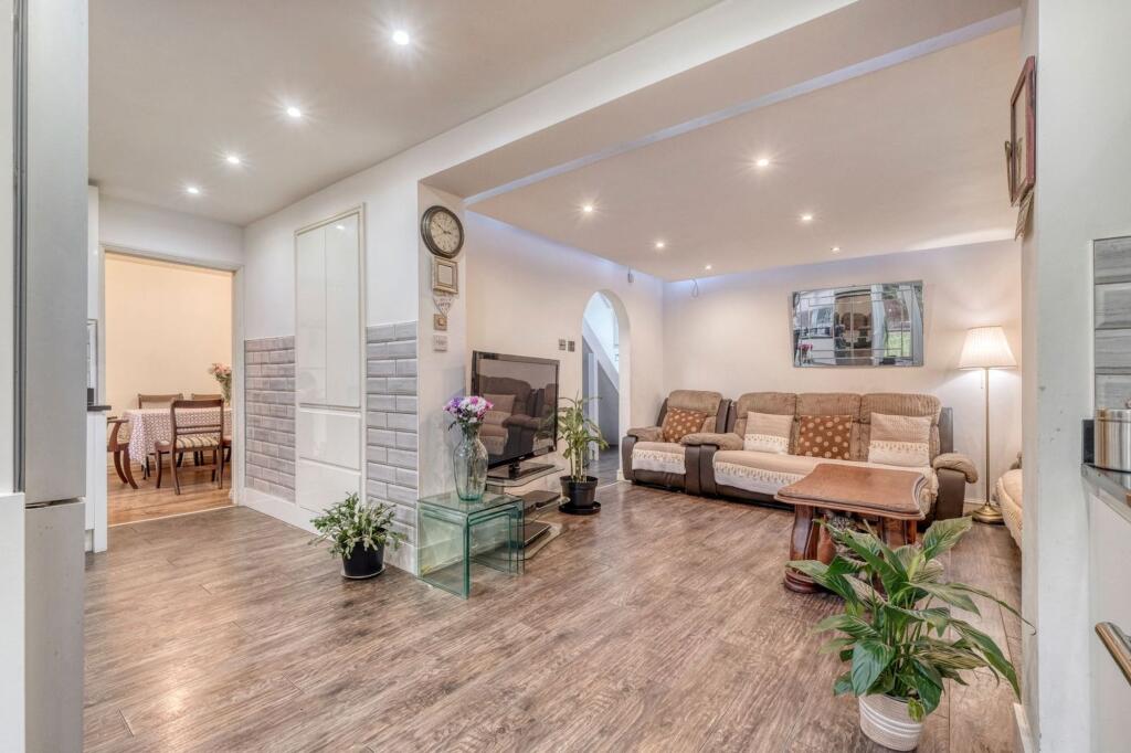 Kitchen / Family Room