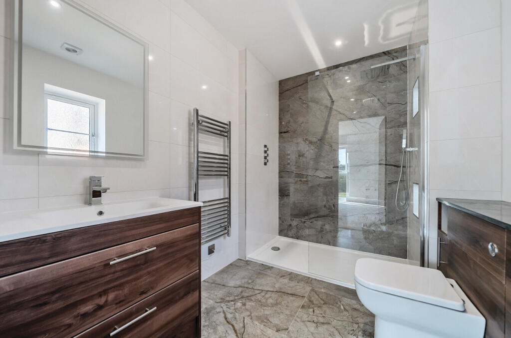 1295998-17-683042...