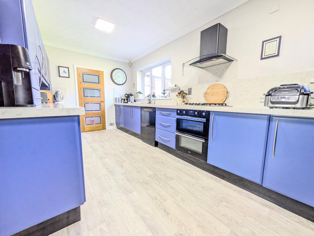 PXL_20250502_112233485~2