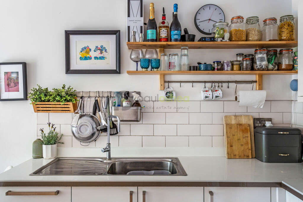 Flat-7-Vorberry-Place-12