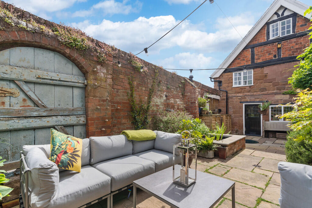 Old Market House ...