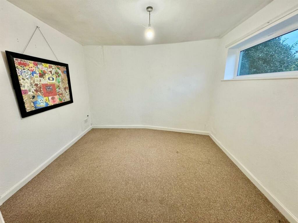 PHOTO-2024-12-05-21-23-29 (12).jpg