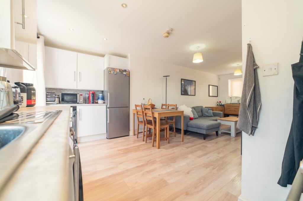 Call 02920_454555 to secure your viewing_5