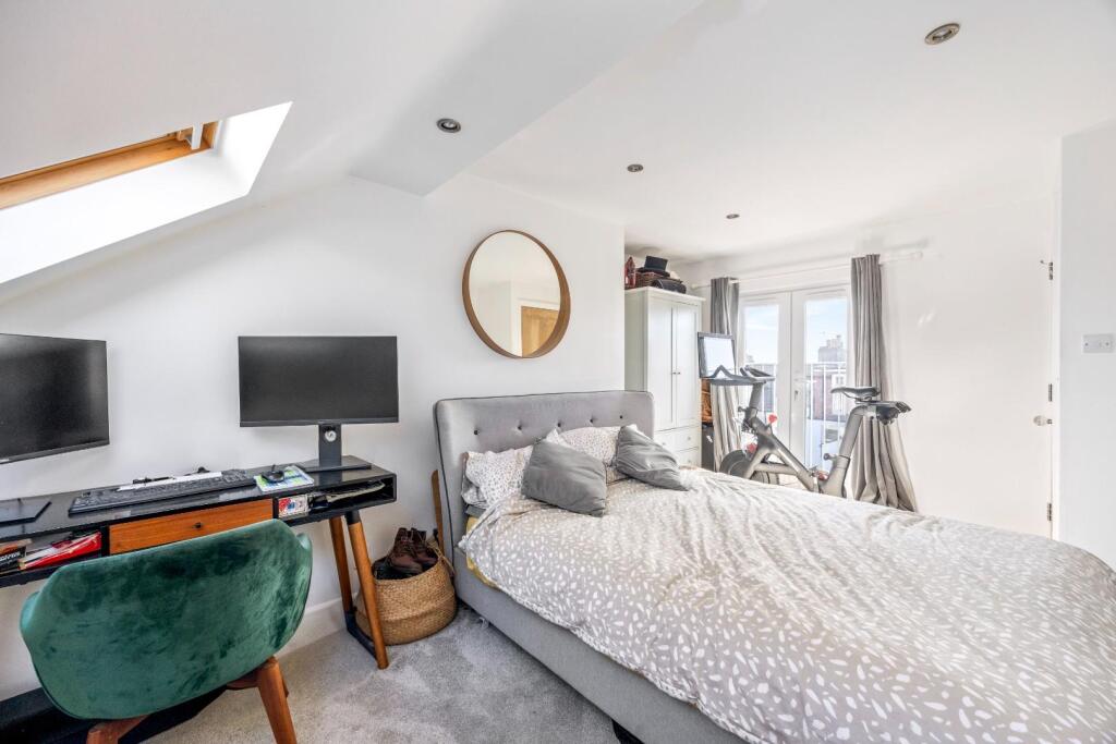 Mortimer Road, 16-008.JPG