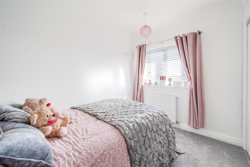 Bedroom 4.jpg
