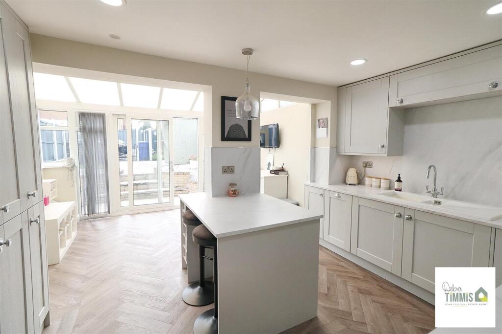 Breakfast Kitchen