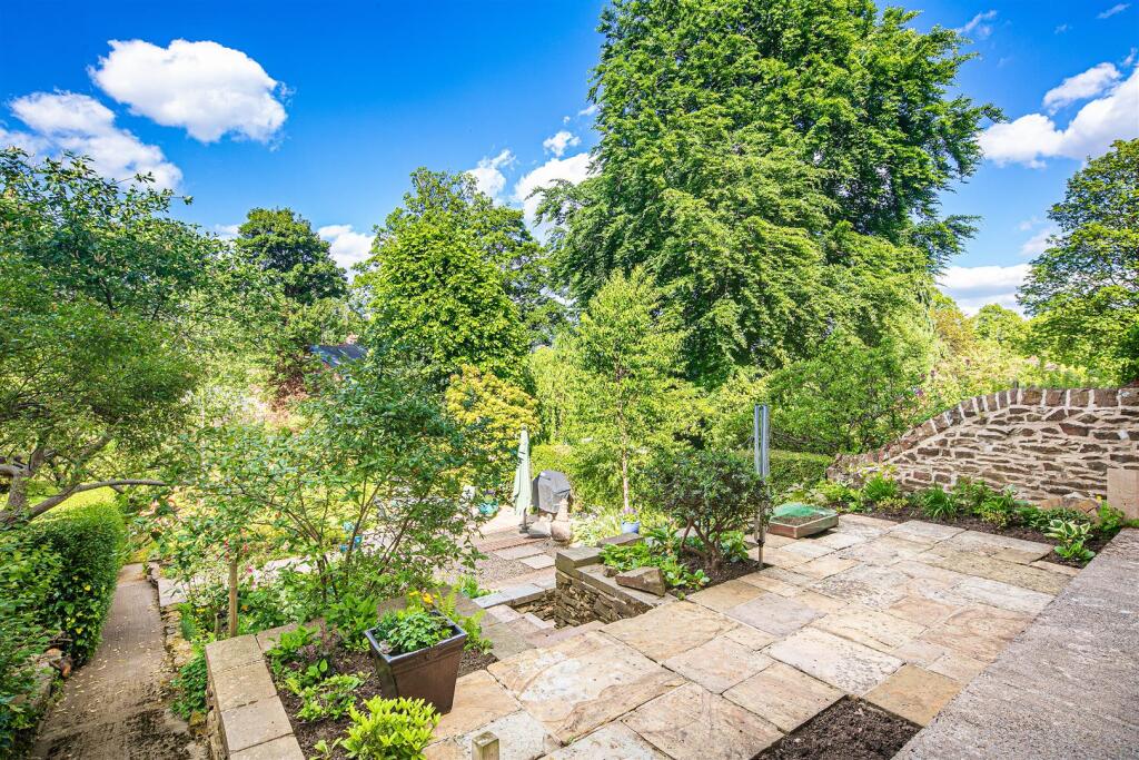 Garden terrace
