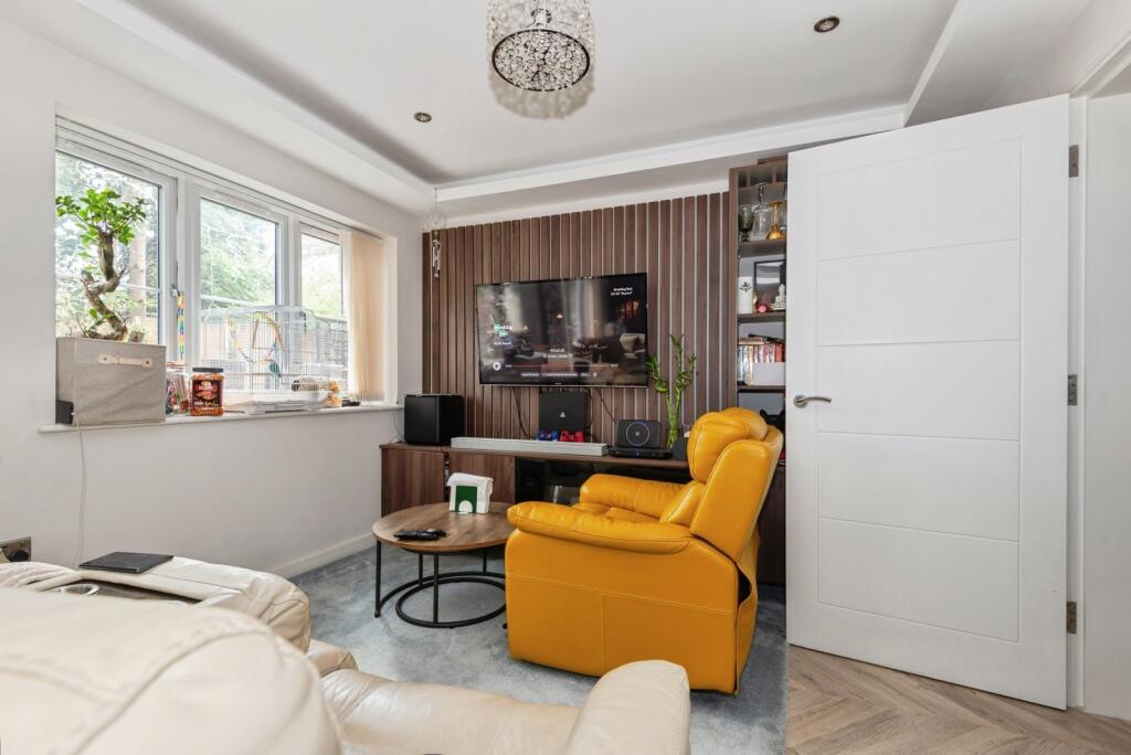 Lounge/Kitchen