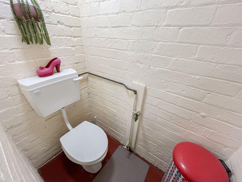 GROUND FLOOR WC