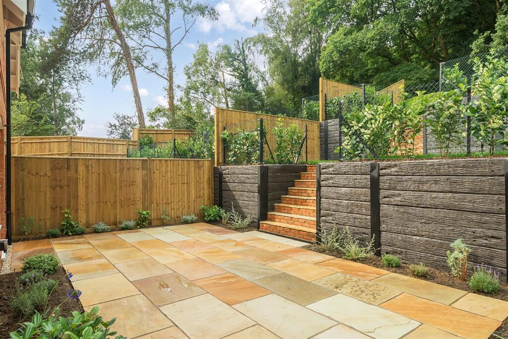 Plot 5 Patio.jpg