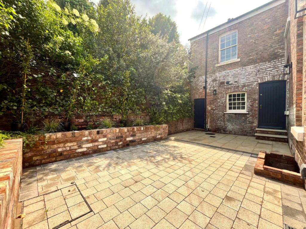 Backyard Aspect 2