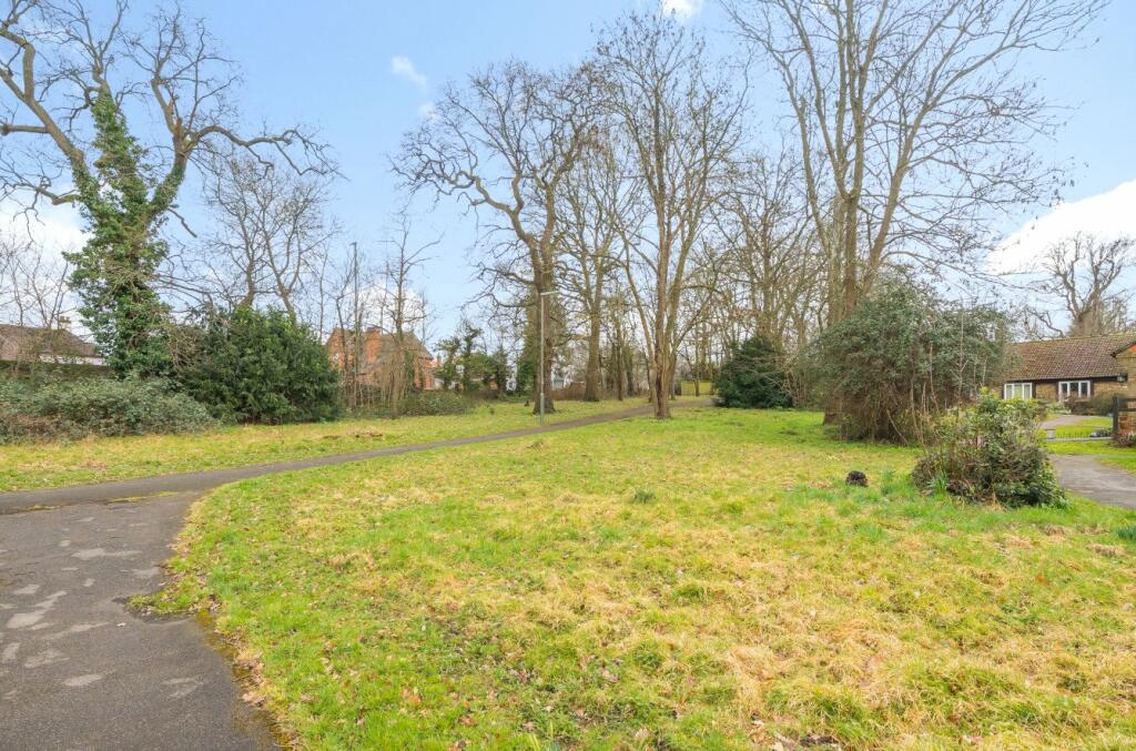 Communal Grounds
