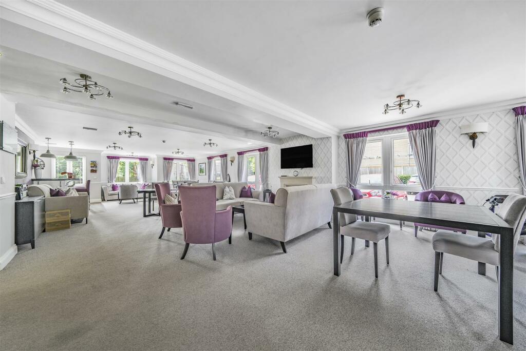 Owners Lounge (2).jpg