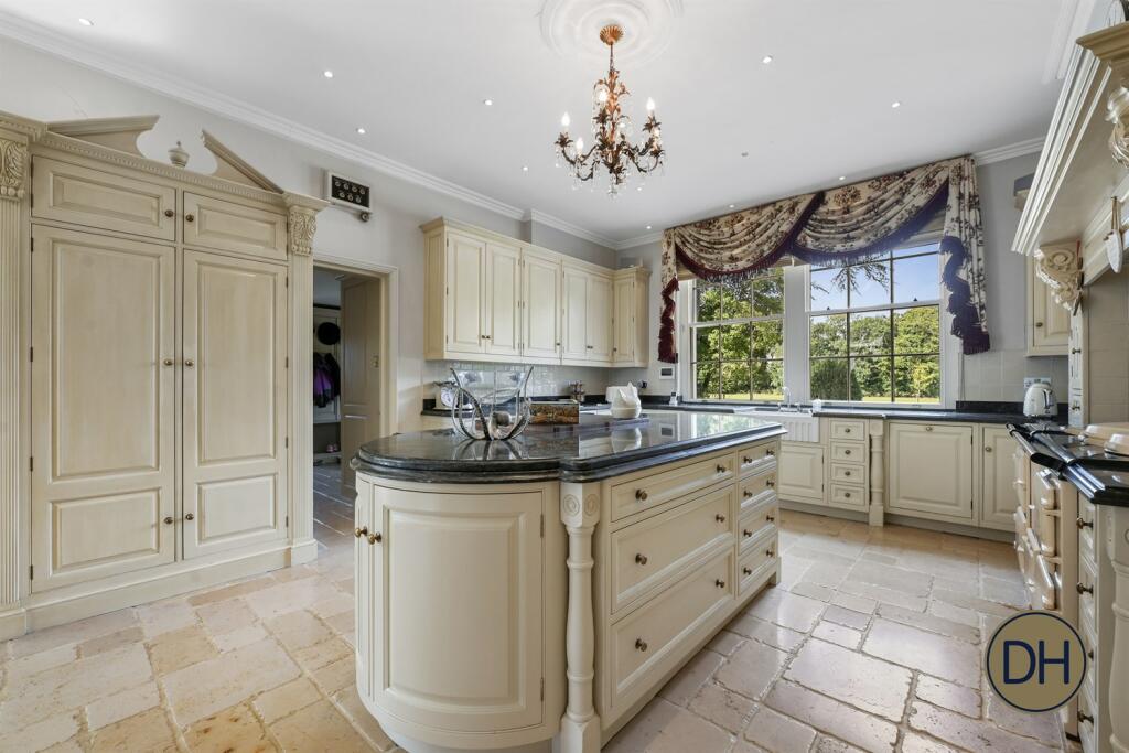 The White House Esta