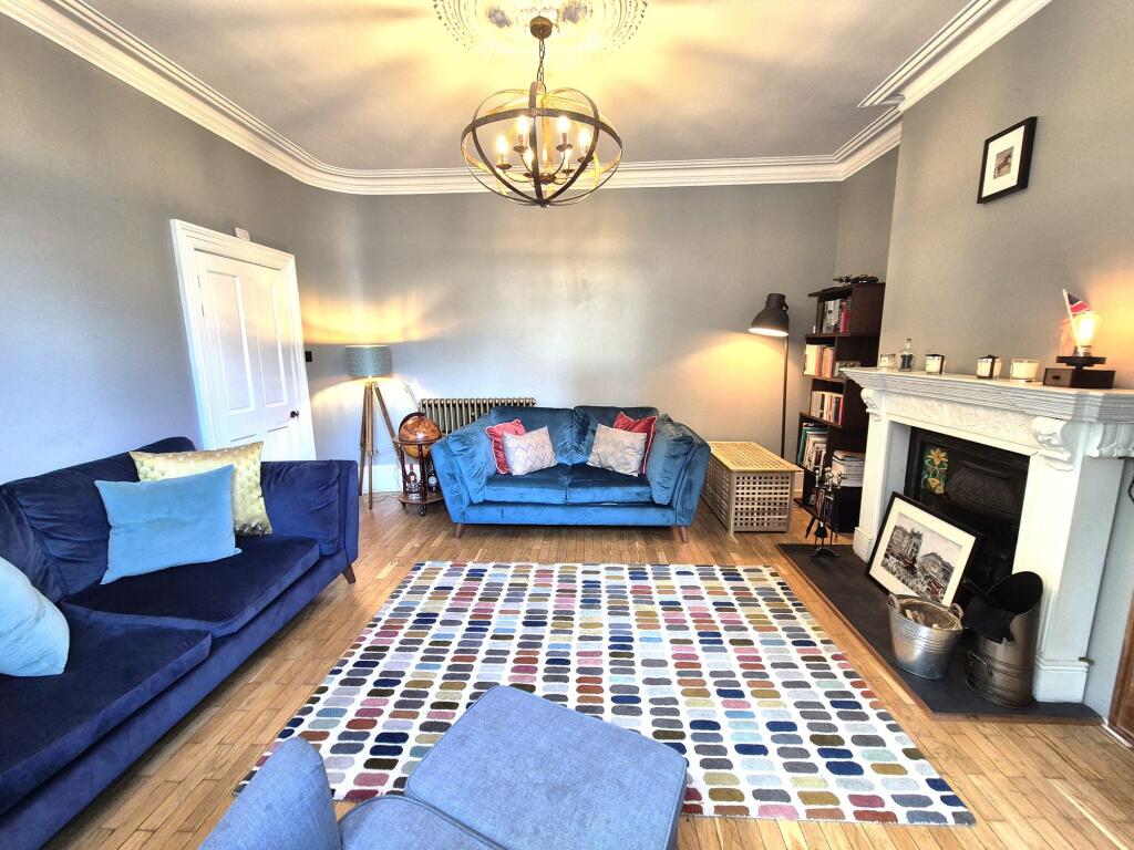 Front Reception room