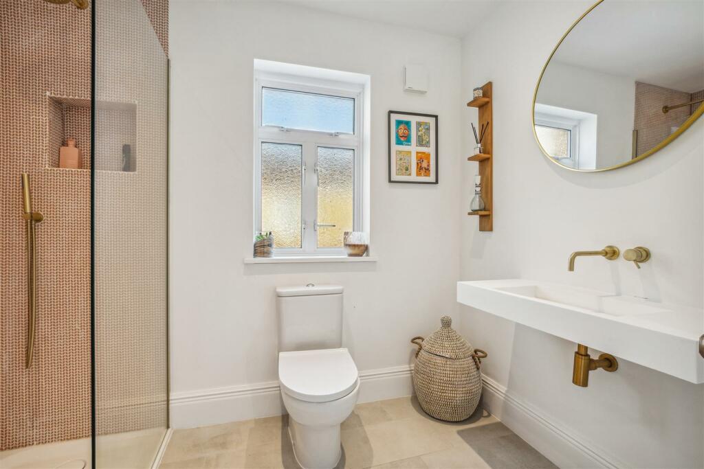 Thornton Avenue, W4 - FOR SALE