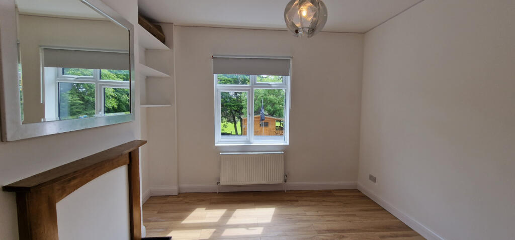 FIRST FLOOR REAR BEDROOM