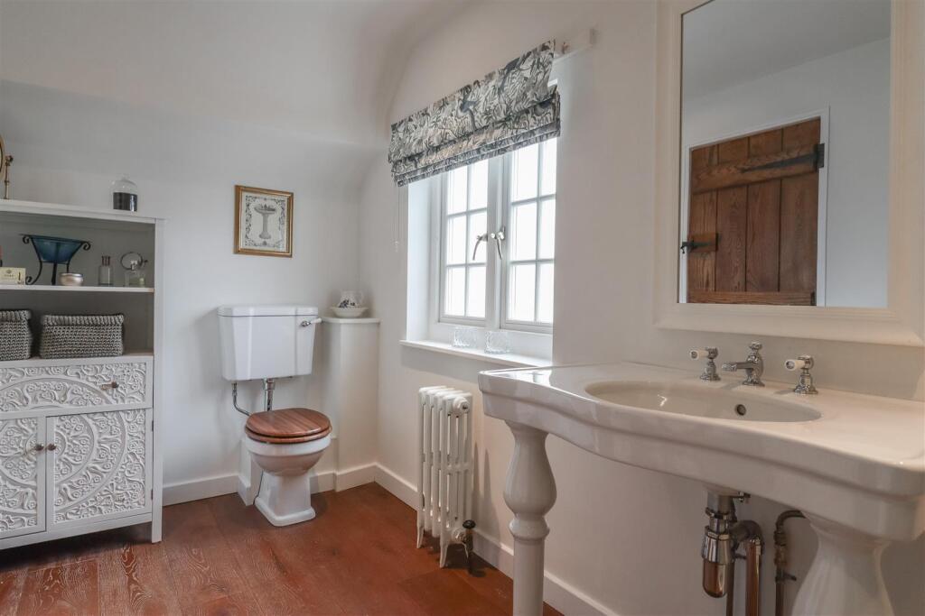 Family Shower Room
