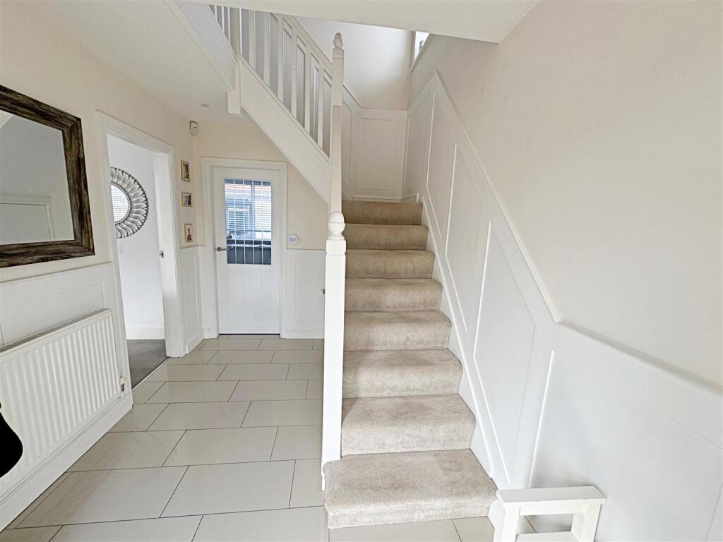 ENTRANCE HALL