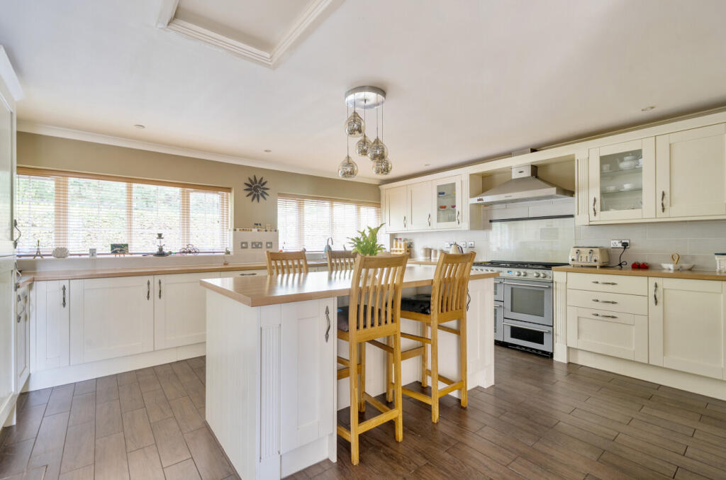 1349302-25-68b9c7...