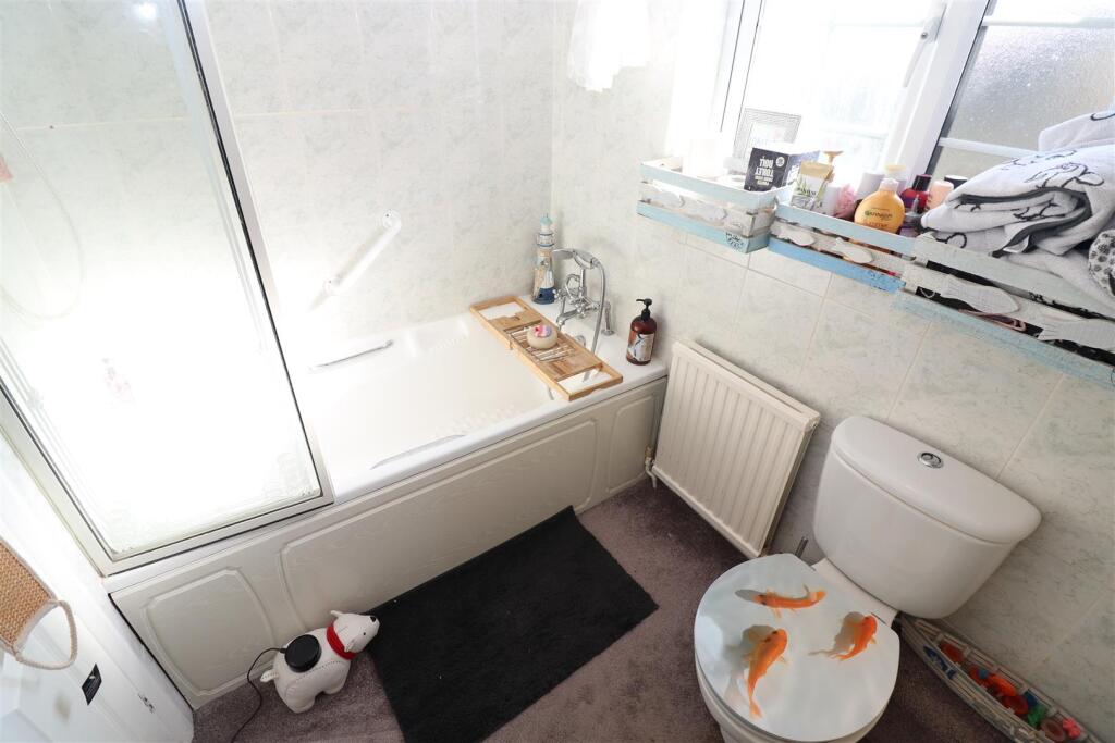 Bathroom / WC