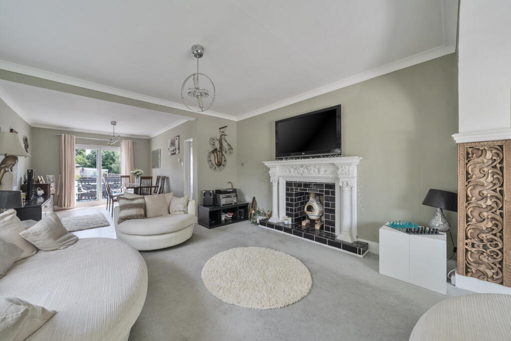 1302278-9-683b184...