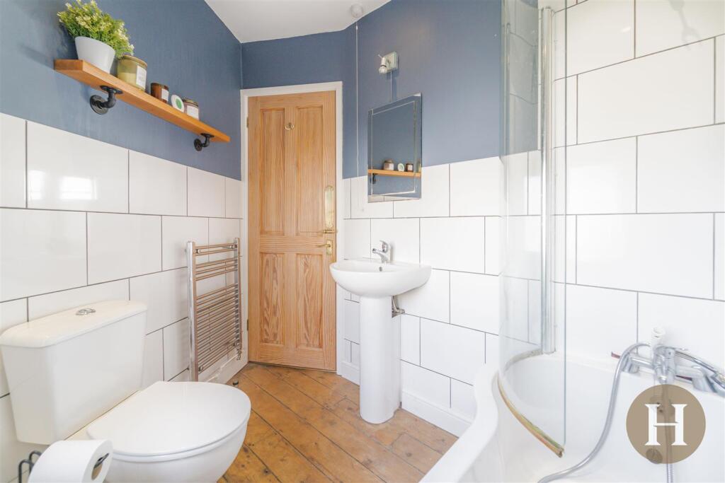 Hadleigh Estate Agents-21.jpg