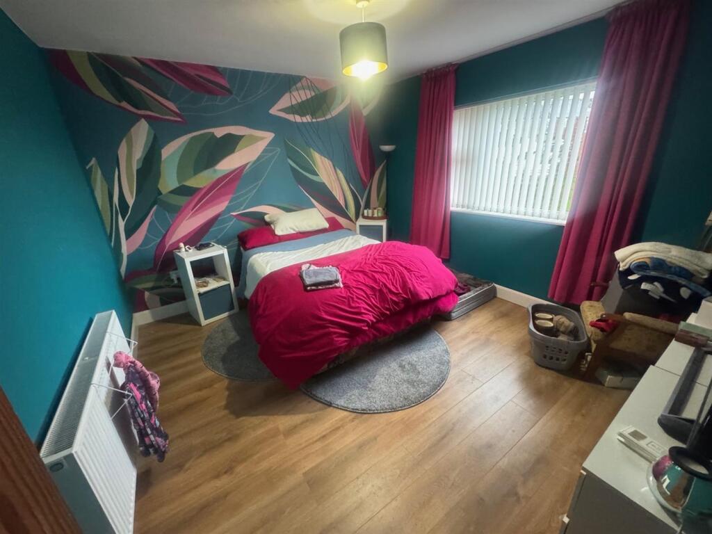 bed 1 rear.jpg