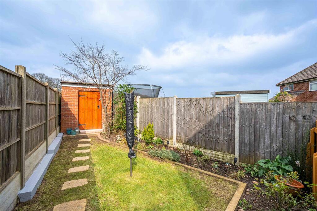 Pomeroy Road 140-15.jpg