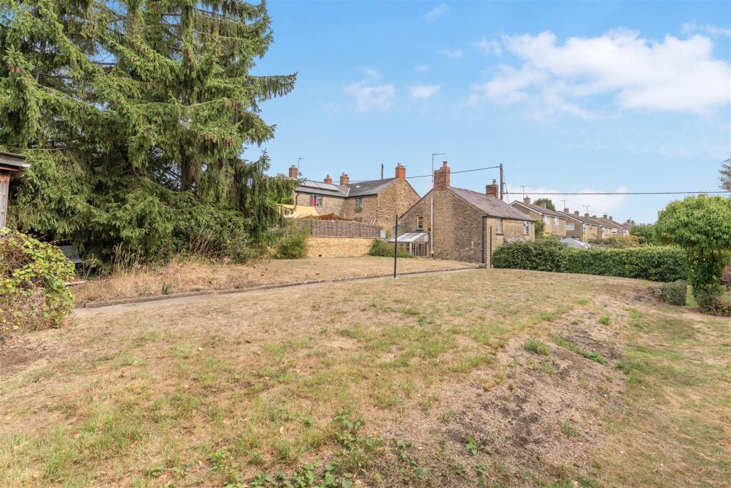 11 Worton Road, Middle Barton-15.jpg