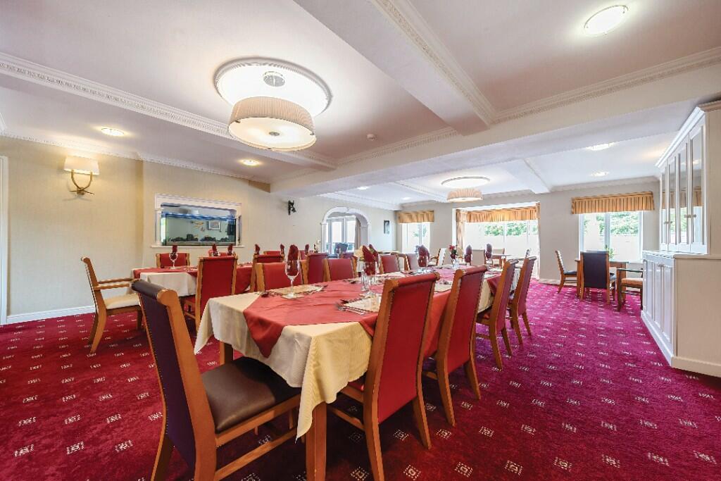 Owners' Dining