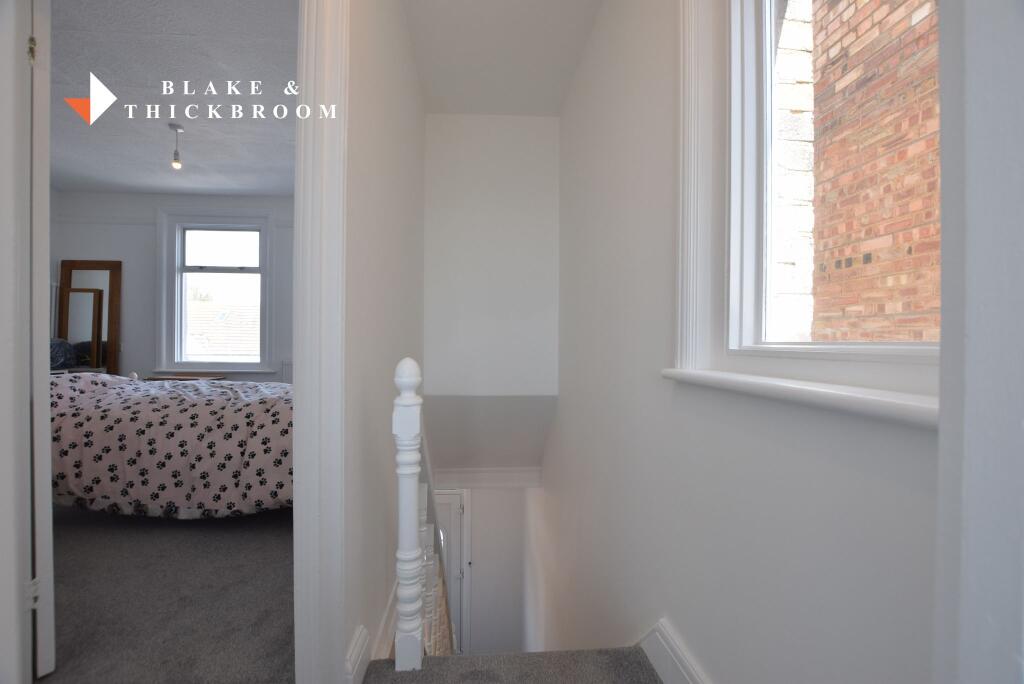FIRST FLOOR LANDING