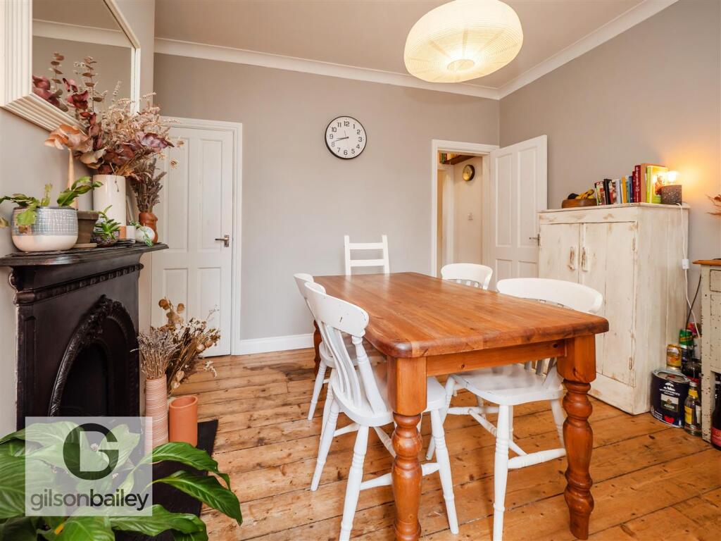 58BeaconsfieldRoad-16.jpg