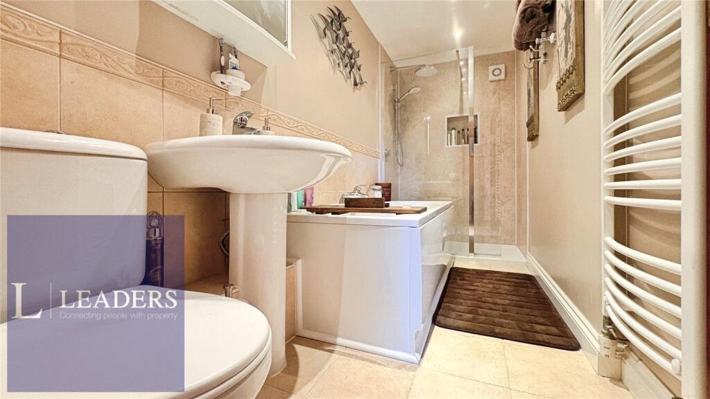 4 Piece Suite