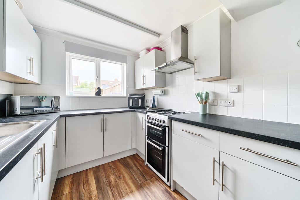 Kitchen / Breakfast Room