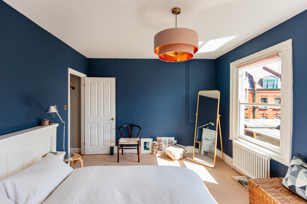 289057 - 25_5_TMH E1 2HS6823-Enhanced-NR.jpg