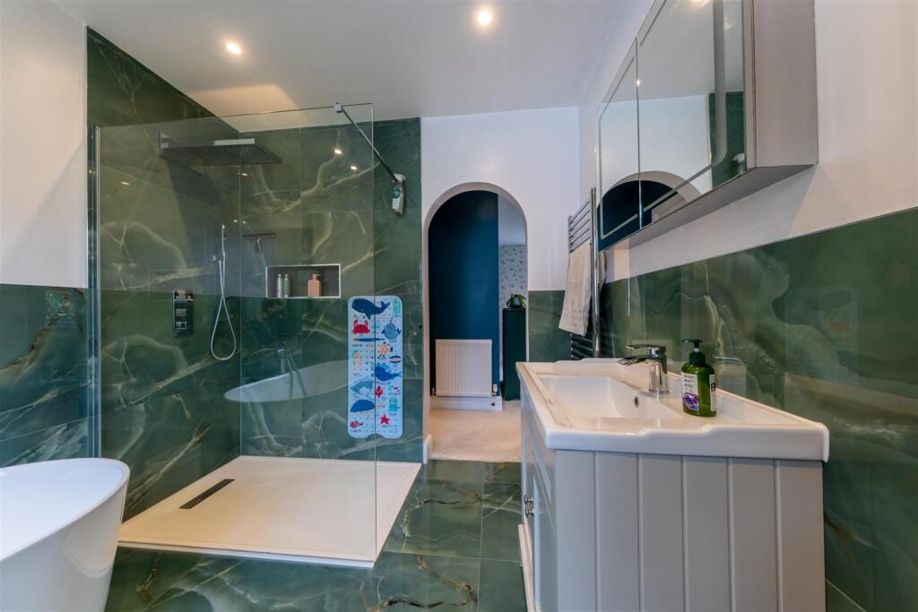 172 Swanlow Lane-050.jpg