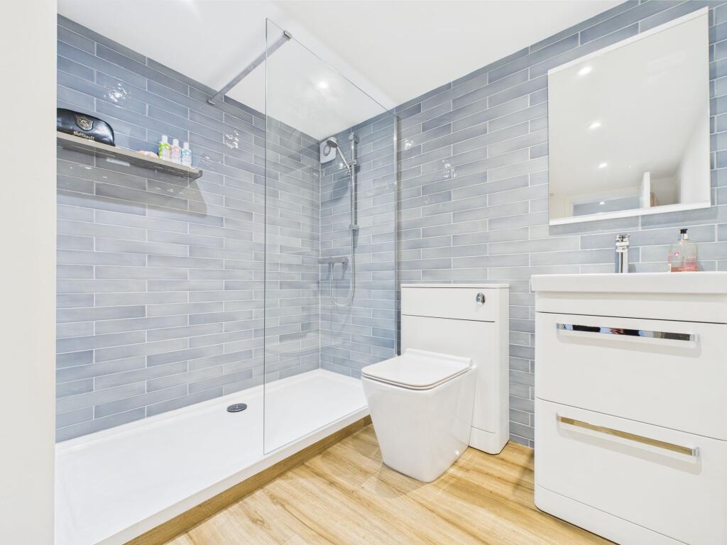 Basement Level Shower Room