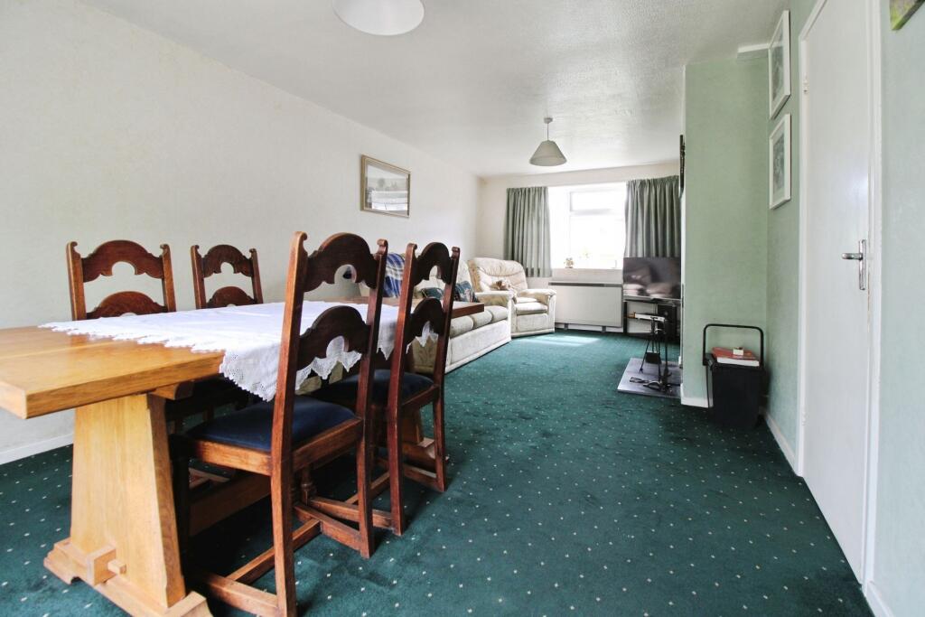 Living Room / Dining Room