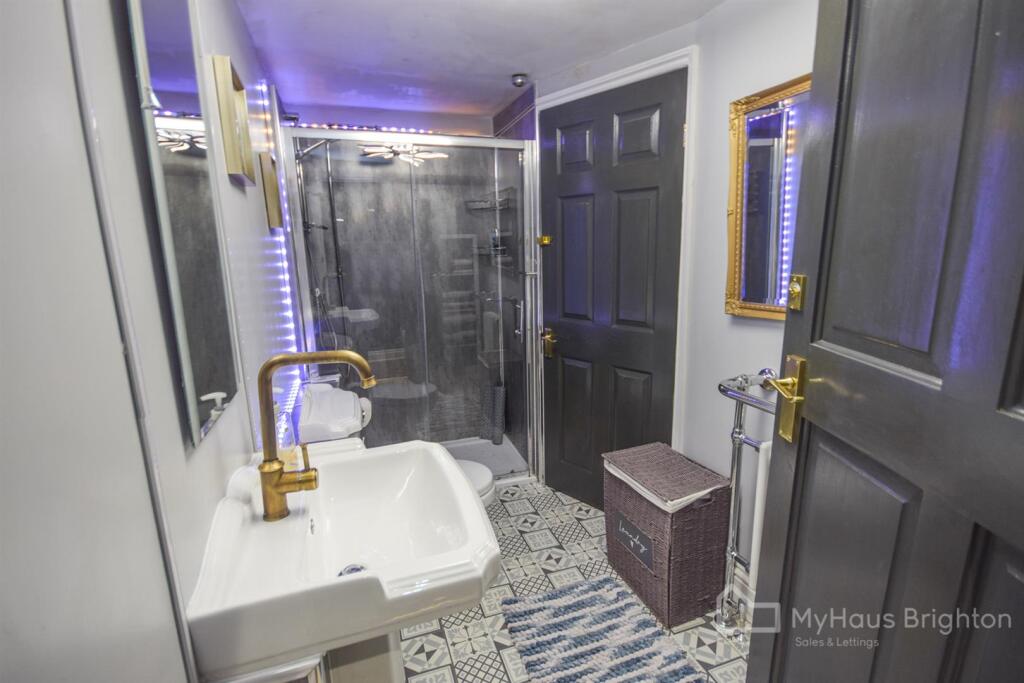 Regency Square, Brighton