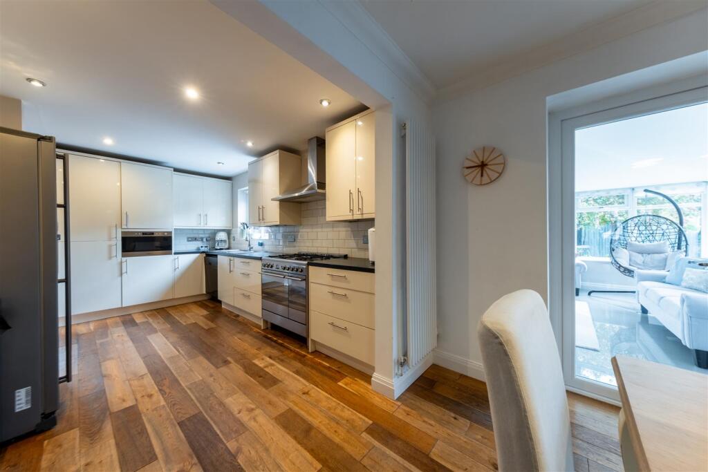 32 Waystead Close-006.jpg