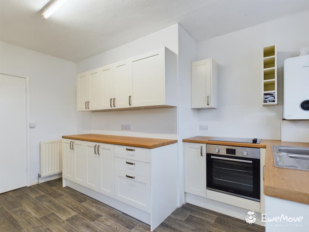 CAM02899G0-PR0045-STILL003