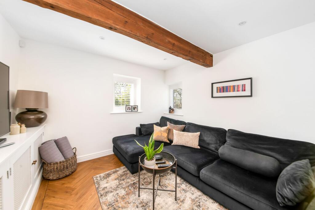 SECOND SITTING ROOM / SNUG