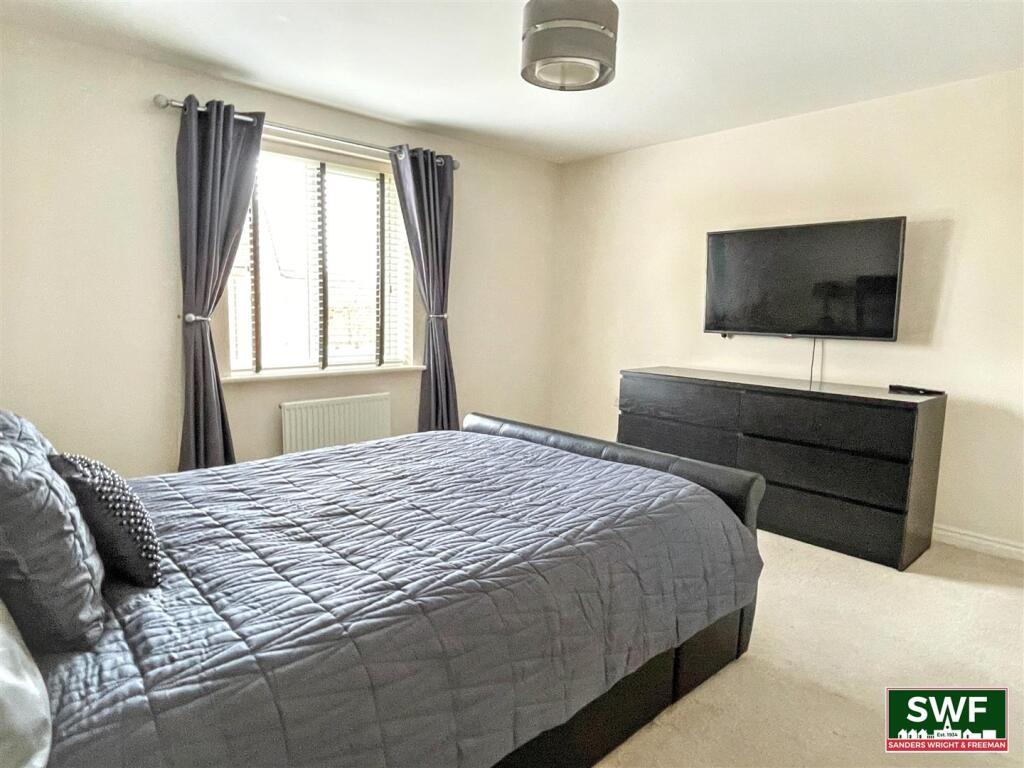 Bed2.2.jpg