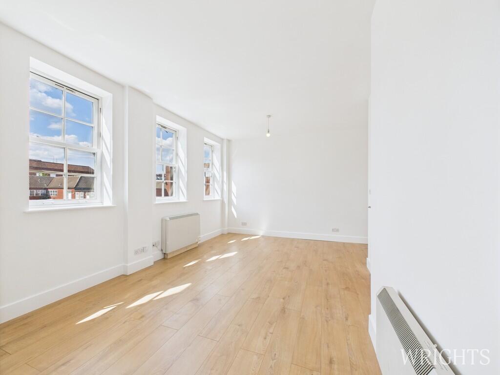 CAM02796G0-PR0475...