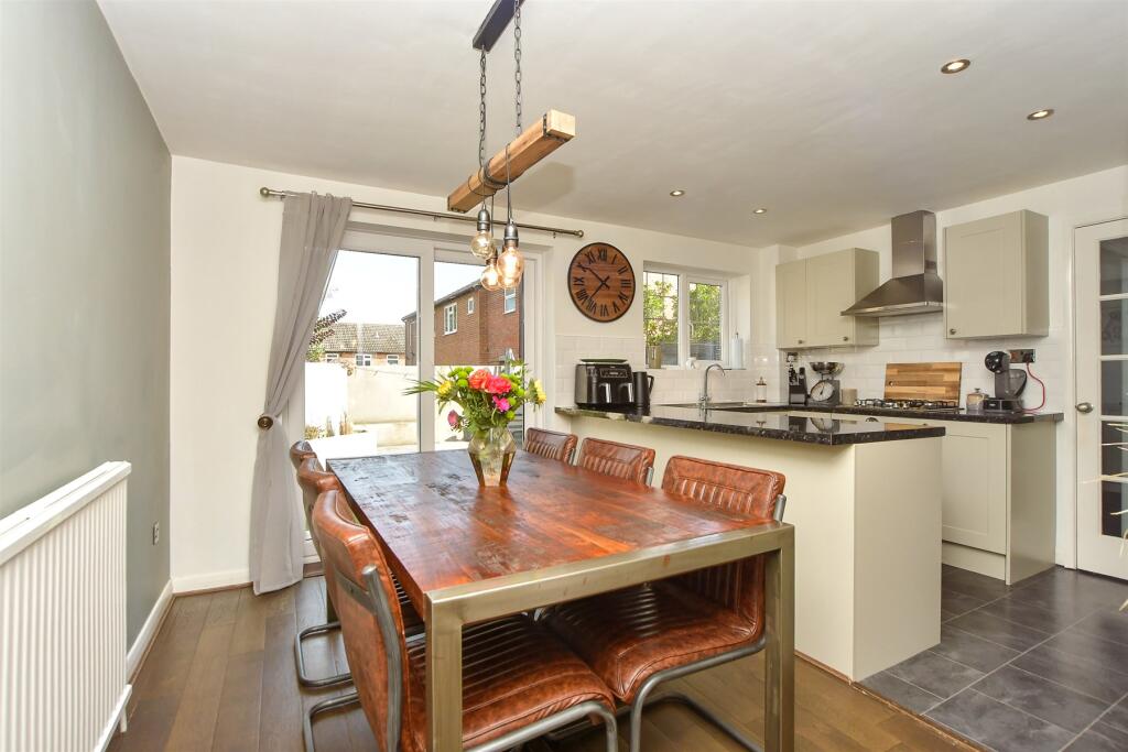 Kitchen/ Diner