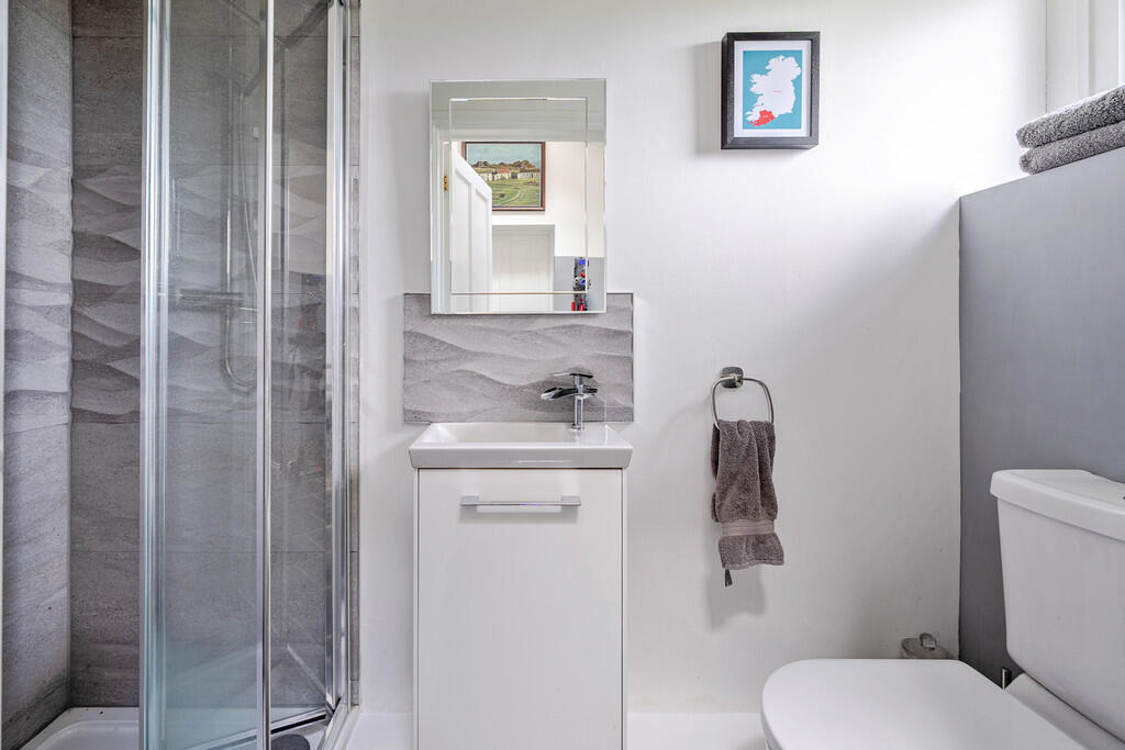 1297474-11-683848...