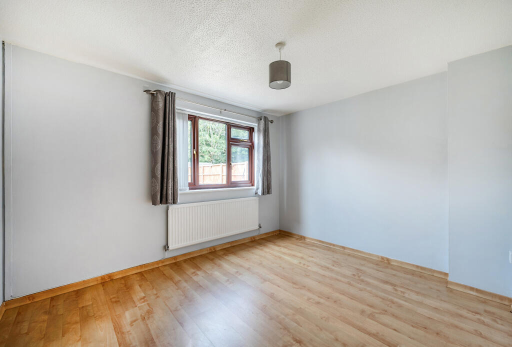 1305582-12-6842ee...