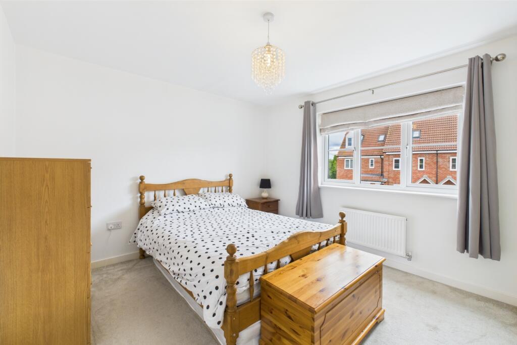 CAM03162G0-PR0277-STILL009